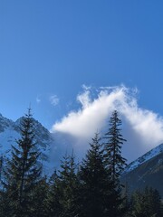 Tatry Wysokie - Polska - górskie szczyty zimą w promieniach słońca © Konrad
