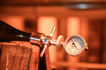 vin cave pression alcool boisson