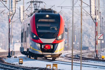  The railway in action. Passenger train. © Tomasz Warszewski