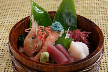 刺身の桶盛り