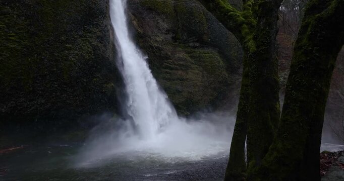 Horsetail Falls in the Columbia River Gorge, Oregon.