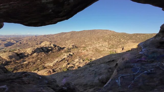 Hummingbird Swing Cave Pan R - Action Camera Simi Valley California USA