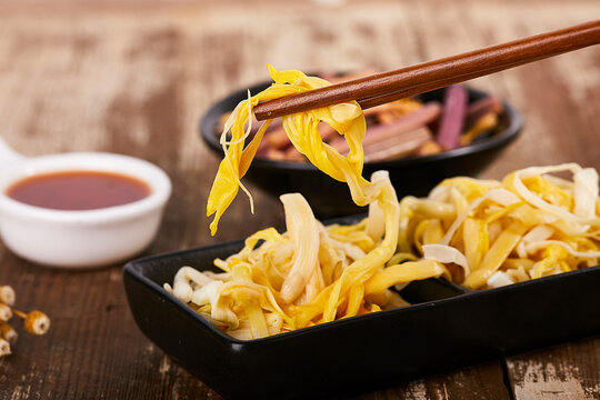 Daylily Salad With Chopsticks Yellow Vegetarian Appetizer