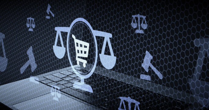 Concepto de leyes de comercio electr&oacute;nico y derechos del consumidor digital, balanza de justicia con carrito de compras sobre teclado de computadora port&aacute;til tecnolog&iacute;a legal