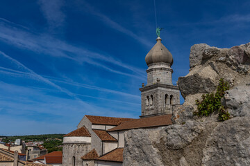 Obraz premium KRK, Croatia, May 28, 2025 - Frankopan Castle in Krk, ruins of the tower, courtyard with a square tower,