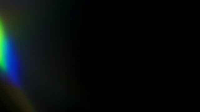 キラキラ輝く光の丸ボケ　ライトリークとレンズフレアのトランジョン　オーバーレイ素材　クリスタルのような虹色の輝き　