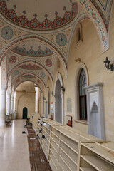 Eingangsbereich einer Moschee in der T&uuml;rkei - Eintritt mit Schuhen verboten