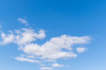 冬の爽やか青空と輝く雲51