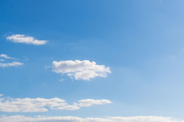 冬の爽やか青空と太陽光で輝く雲59