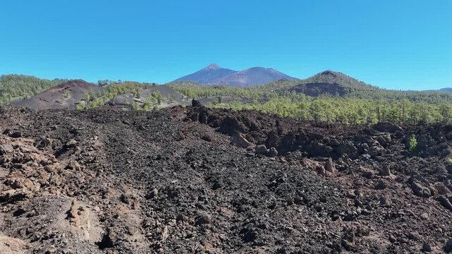 survol du Volcan de Chinyero pr&egrave;s du Teide &agrave; Tenerife
