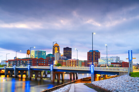 Des Moines, Iowa, USA Downtown