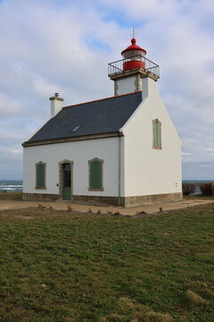 Phare de la Pointe des Chats, &icirc;le de Groix, oc&eacute;an Atlantique (Bretagne, Morbihan, France)