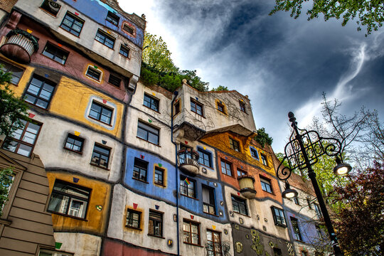 Vienna, AUSTRIA - 14.April 2025: Colorful Building Hundertwasser House By Austrian Artist Friedensreich Hundertwasser