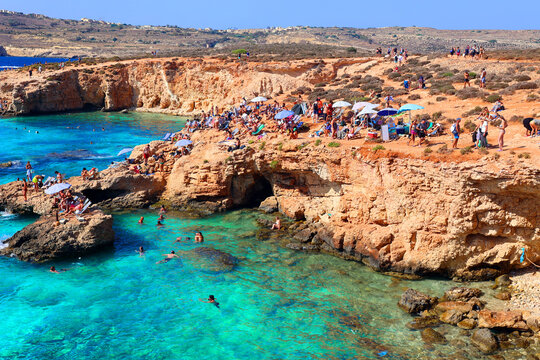 Blue Lagoon is a natural pool with crystal clear waters. Malta's No 1 attraction: located in Comino island between the islands of Malta and Gozo.