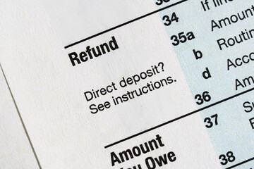 A close up of IRS form 1040 with focus on the Refund section