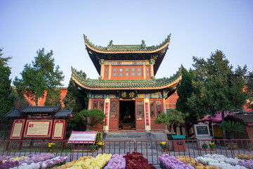 Fototapeta premium The bell tower and Drum tower of Daxiangguo Temple in Kaifeng, China, are famous Buddhist temples, which were built in the sixth year of the Tianbao period of the Northern Qi Dynasty (555 AD).