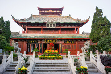 Fototapeta premium Daxiangguo Temple Scripture Repository in Kaifeng City, Henan Province, China, a famous Buddhist temple, was built in the sixth year of Tianbao of the Northern Qi Dynasty (555 AD).