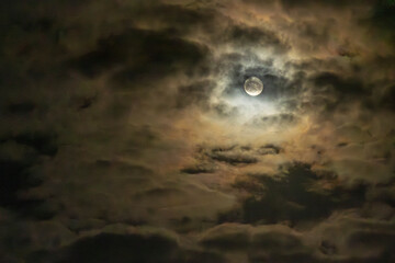 2025 07 11 Full Moon on an Overcast Night Kauai - Hawaii  04