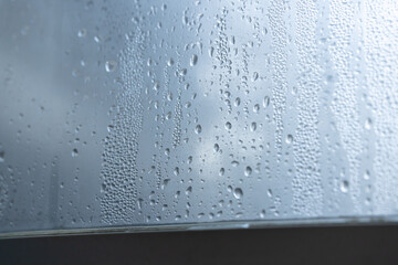 結露した窓