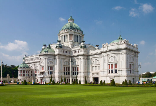 Beautiful Ananta Samakhom Throne Hall (1908-15) is the royal reception hall within Dusit palace. Currenctly it houses Arts of the Kingdom exhibition. Bangkok, Thailand
