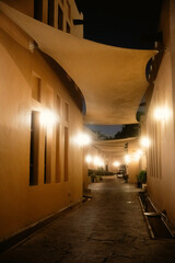 カタール・ドーハの近代的な街並みと中東の都市風景