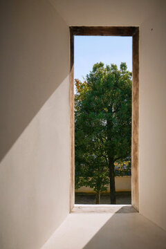 Open Window, Himeji Castle