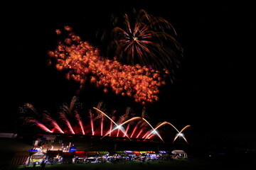 秋田県　夜空と花火