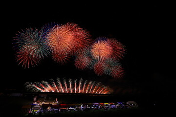 秋田県　夜空と花火