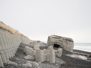 旭浜のトーチカ群の風景