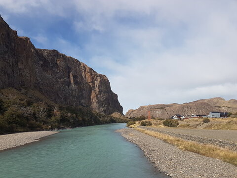 Vueltas River & El Paredon in El Chalten, Patagonia