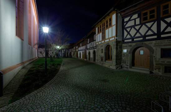 Kirchenburg mit den Gadenanlagen in Geldersheim, Landkreis Schweinfurt, Unterfranken, Bayern, Deutschland