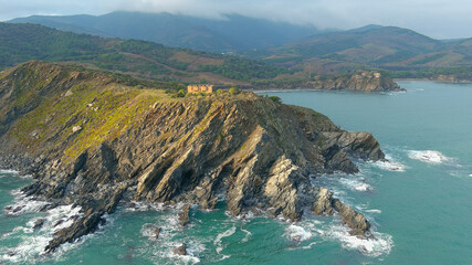 Vue a&eacute;rienne par drone du cap d'Ullastrell sur la cote Vermeille des Pyr&eacute;n&eacute;es orientales
