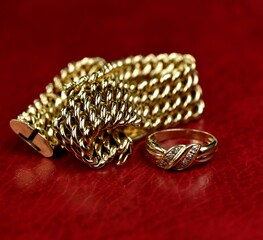 Bracelet et bague en or