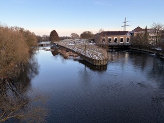 Fototapeta premium Blick auf den Fluss Ruhr in Fröndenberg im Ruhrgebiet