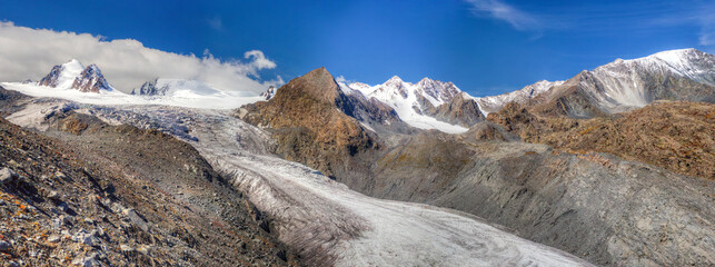 Russia. Altai Mountains. North Chuya Ridge and Sofiya Glacier.