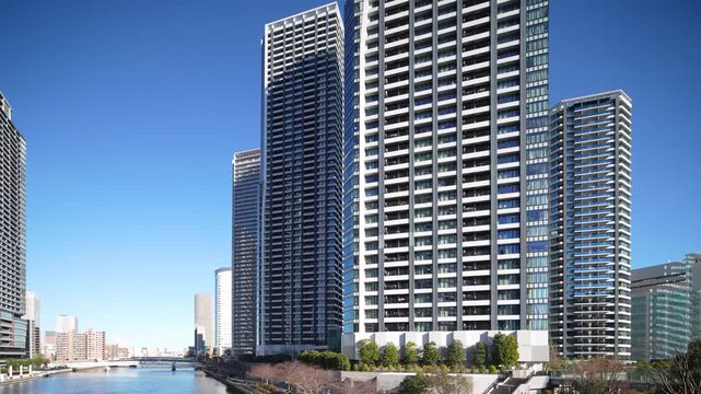 東京・晴海のタワーマンション群　2026　シフトレンズ　ジンバルドリー撮影　