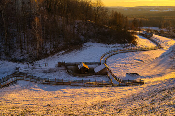 Zagroda u podnóża zamku w Tenczynie © pinus25