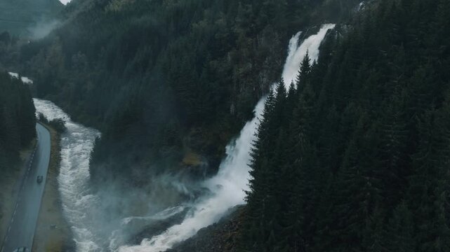 The Norwegian river L&aring;tefoss
