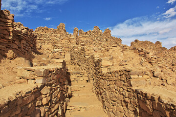 Obraz premium Vintage ruins of medieval old city Ouadane, Mauritania