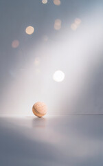 Composici&oacute;n minimalista con color fuerte sobre fondo neutro, espacio para texto.