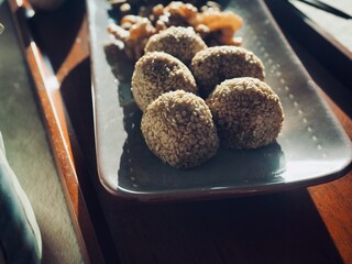 아시아 음식 깨찰떡, 간식