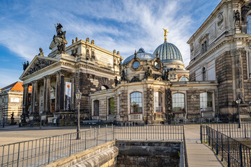 Dresden Sachsen Frauenkirche Schloss Elbe Deutschland Br&uuml;cke Kathetrale Sommer Blumen Blauer Himmel Germany Heinz Steyer Stadion F&uuml;rstenzug Yenidze