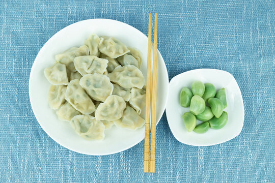 Dumplings and Laba garlic