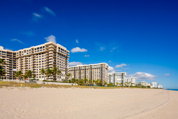 Beach condominiums Lauderdale By The Sea