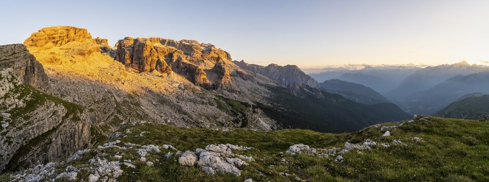 View of rocky mountain peaks of the Brenta Mountains at sunset, Alpengl&uuml;hen, mountain landscape on the Grost&eacute; Plateau, Brenta, Parco Naturale Brenta-Adamello, Trentino, Italy