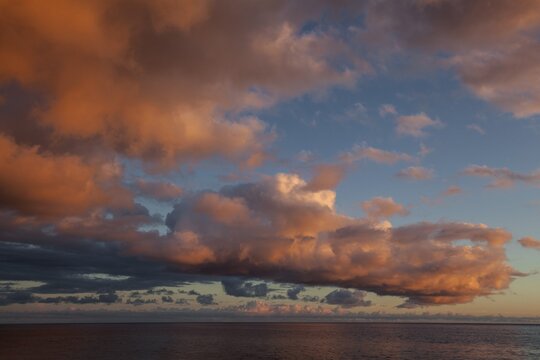 Sea and dramatic cloud atmosphere, evening light, sunset, Paul do Mar, Madeira, Portugal