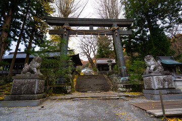 諏訪大社　前宮　鳥居