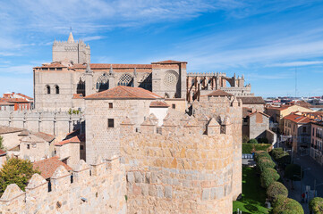 Obraz premium Murallas y Catedral de Ávila, Castilla y León, España.