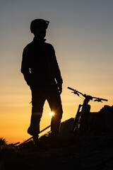 Downhill bei Sonnenuntergang