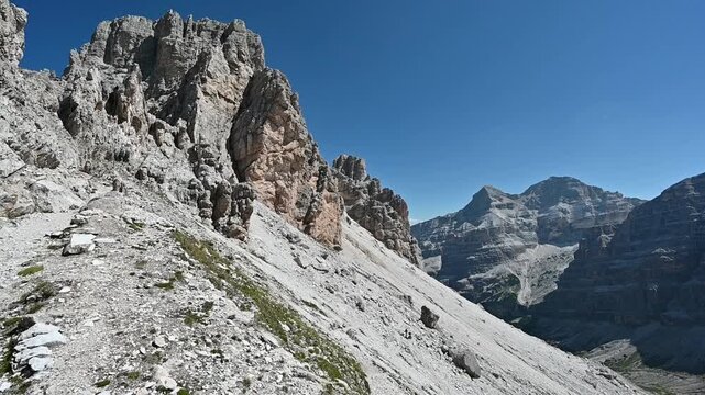 The view of the Tofana massif from the Lagazuoi	